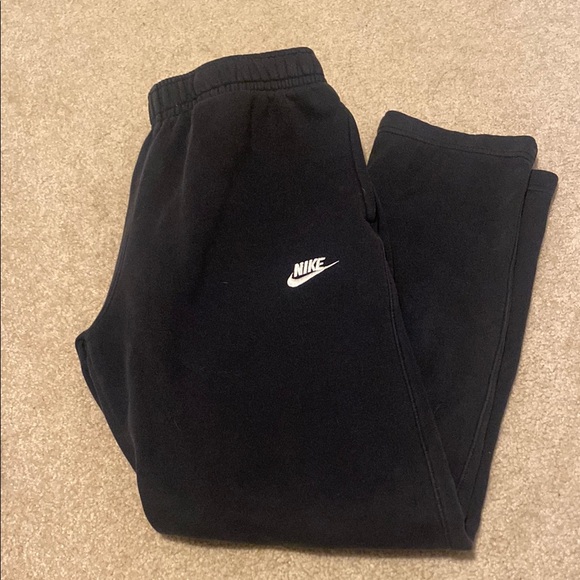 Nike Sweatpants. One Gray and one Black. Men’s Size Medium - Picture 5 of 9